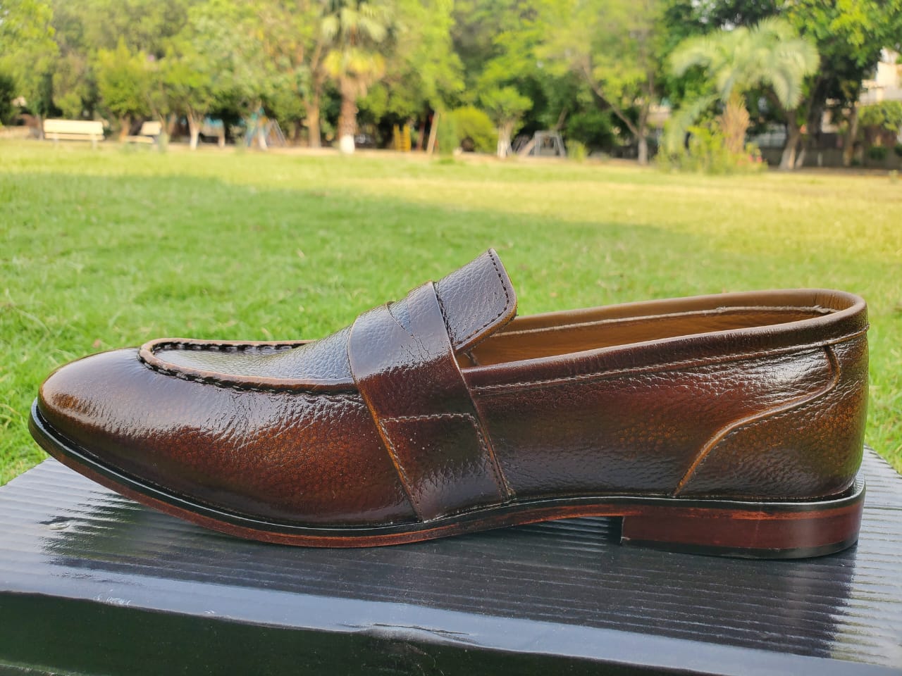 Loafers versatile Brown